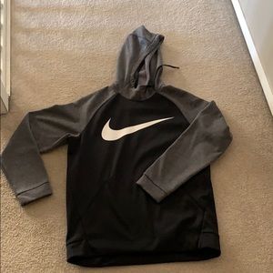 Men’s Nike sweatshirt